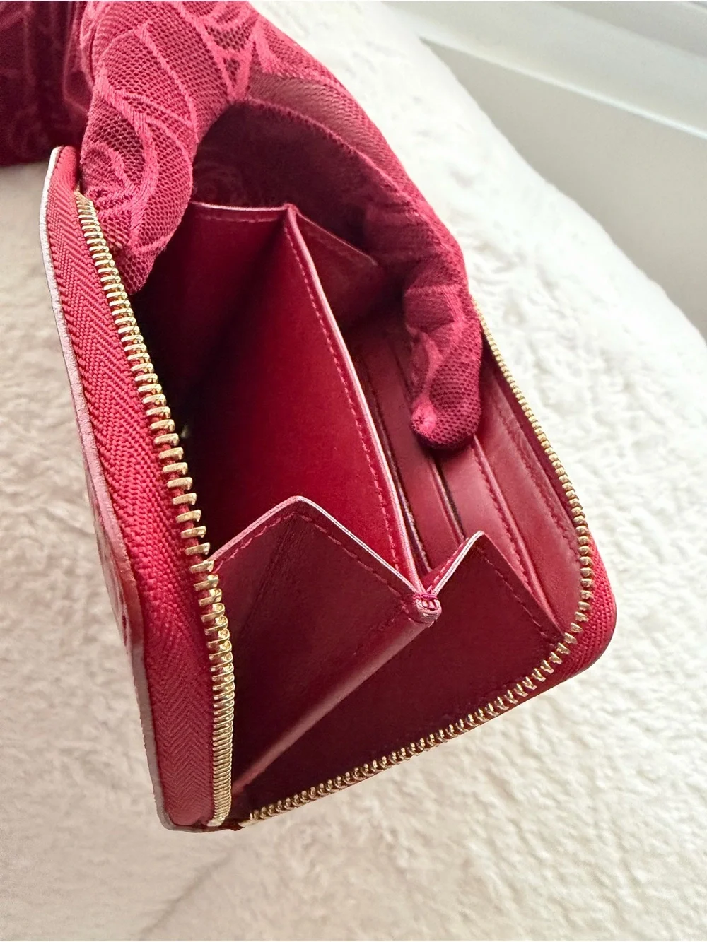 Louis Vuitton compact louis